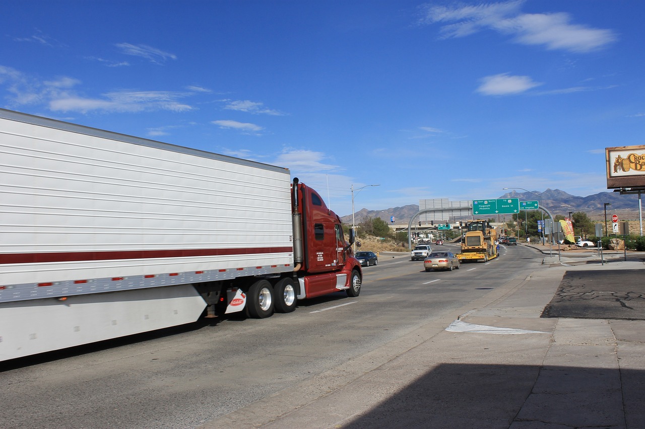 highway, truck, path-237384.jpg